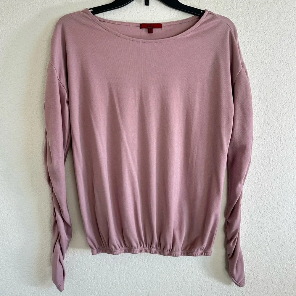 BKE Solid Ribbed Blouse - Picture 2 of 3